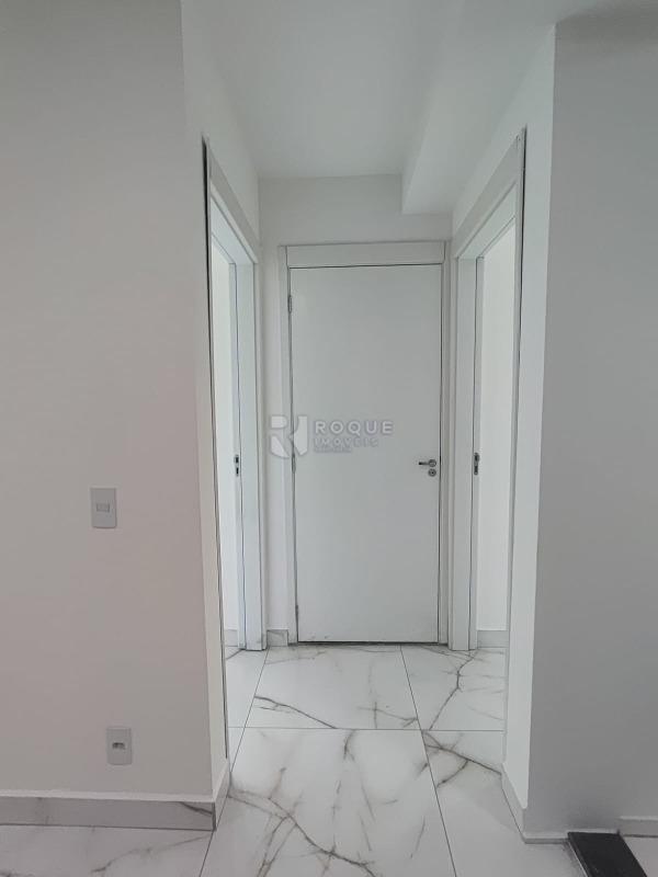 Apartamento para aluguel no bairro Jardim Colina Verde: Hall