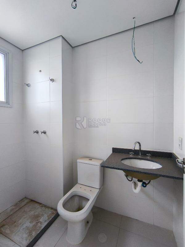Apartamento à venda no bairro Graminha: WC SUÍTE 2