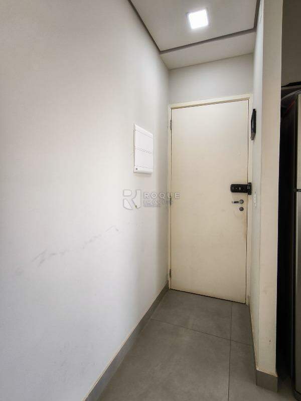 Apartamento à venda no bairro Jardim do Lago: HALL DE ENTRADA