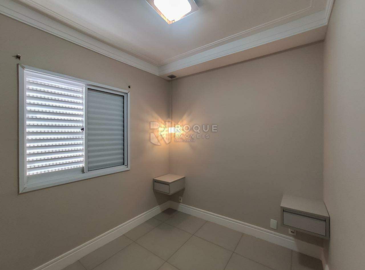 Apartamento à venda no bairro Vila Queiroz: Dormitório 1