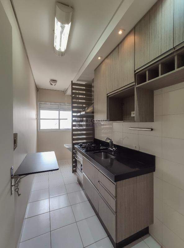 Apartamento à venda no bairro Vila Queiroz: Cozinha 