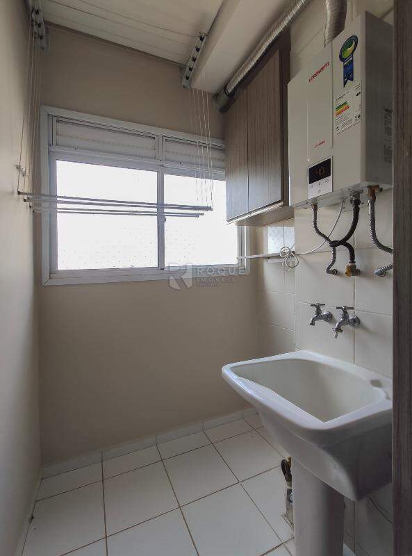 Apartamento à venda no bairro Vila Queiroz: Área de serviço 