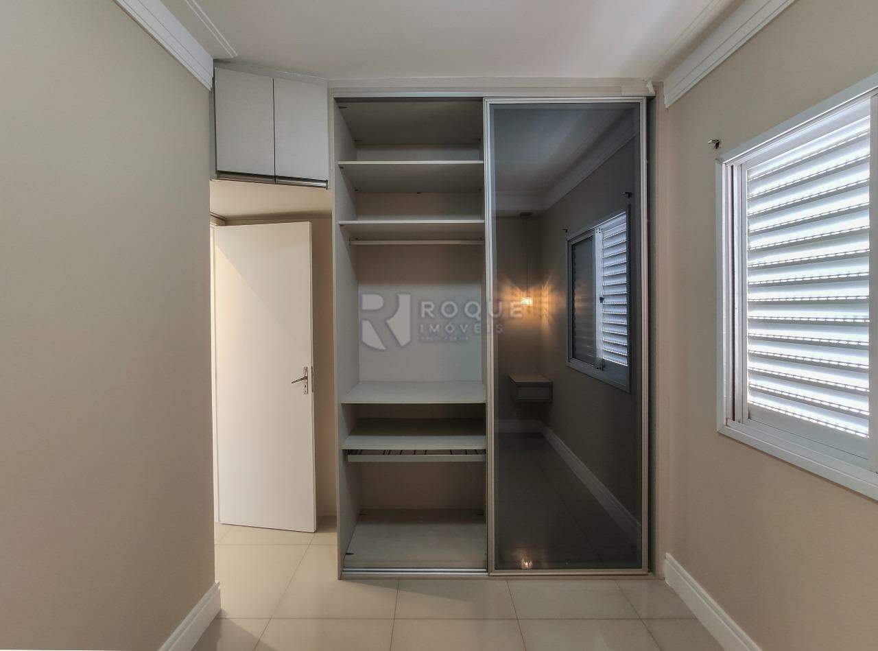 Apartamento à venda no bairro Vila Queiroz: Dormitório 1