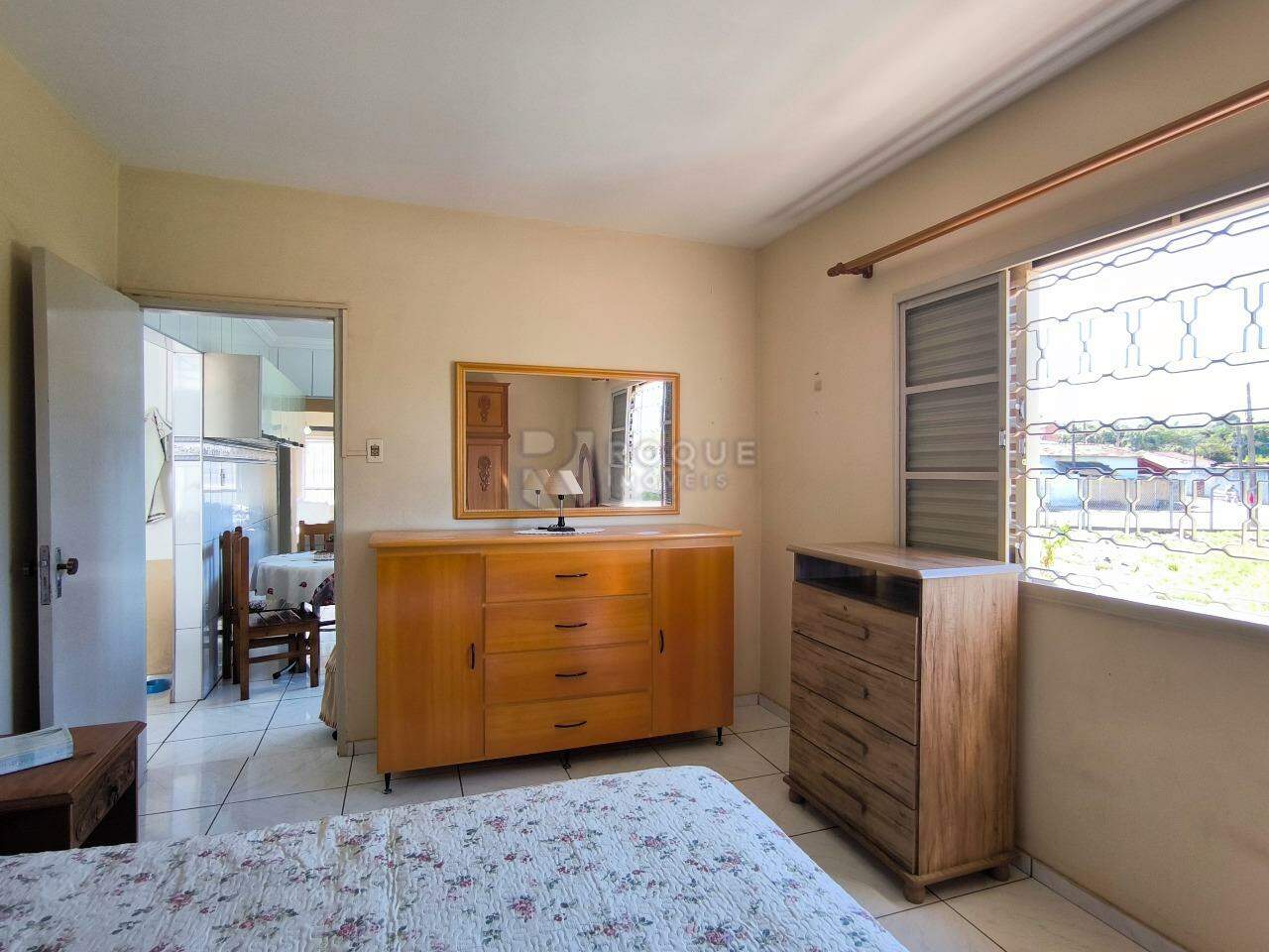 Casa Residencial à venda no bairro Vila Teixeira Marques: DORMITÓRIO 1