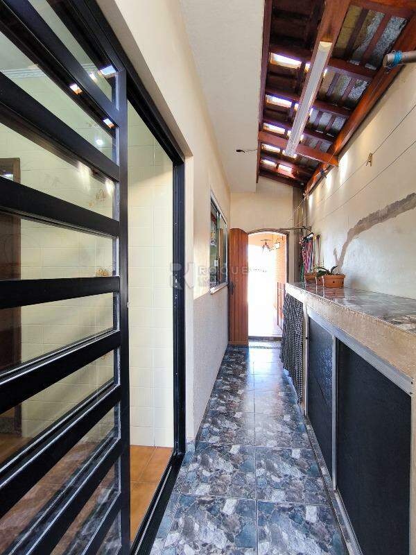 Casa Residencial à venda no bairro Jardim Esmeralda: ENTRADA DE SERVIÇO