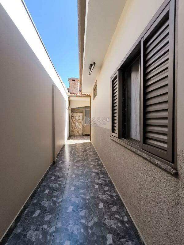 Casa Residencial à venda no bairro Jardim Esmeralda: LATERAL EXTERNA