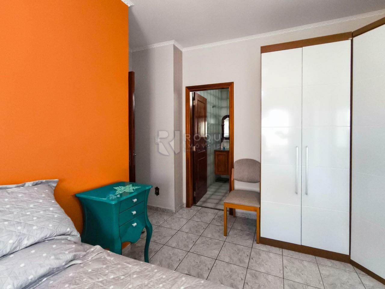 Casa Residencial à venda no bairro Jardim Esmeralda: SUÍTE