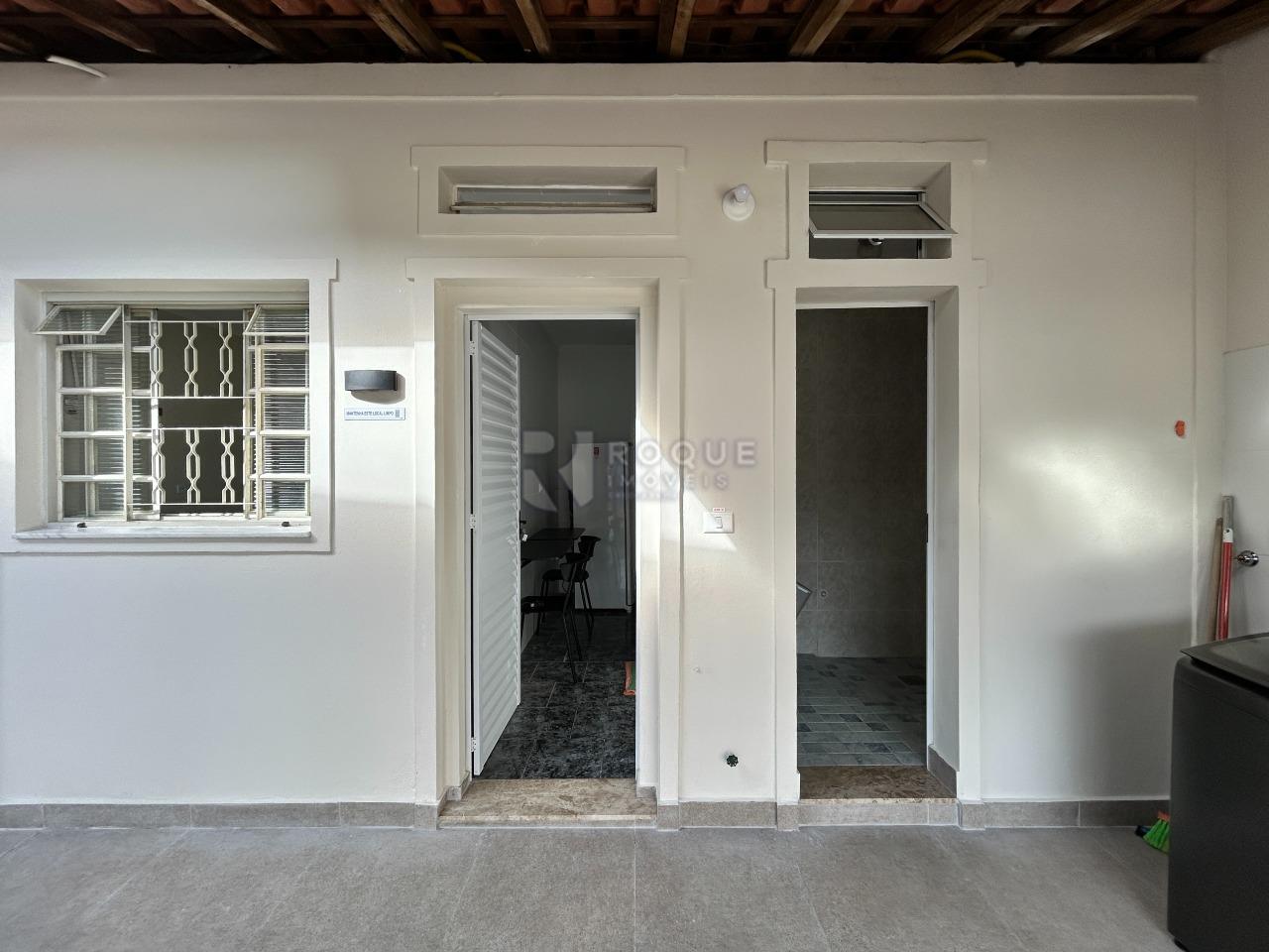 Casa Residencial para aluguel no bairro Jardim Anhanguera: Acesso cozinha 