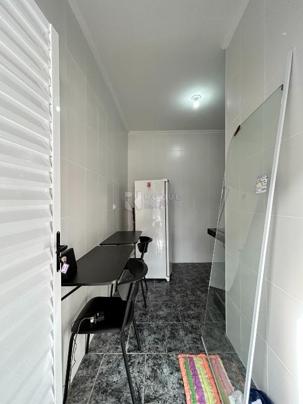 Casa Residencial para aluguel no bairro Jardim Anhanguera: Cozinha 