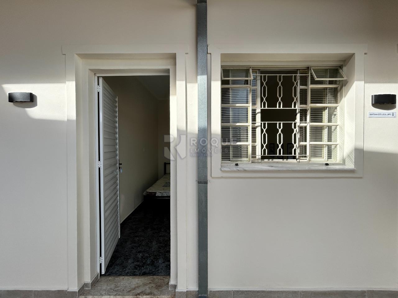 Casa Residencial para aluguel no bairro Jardim Anhanguera: Acesso dormitório 2