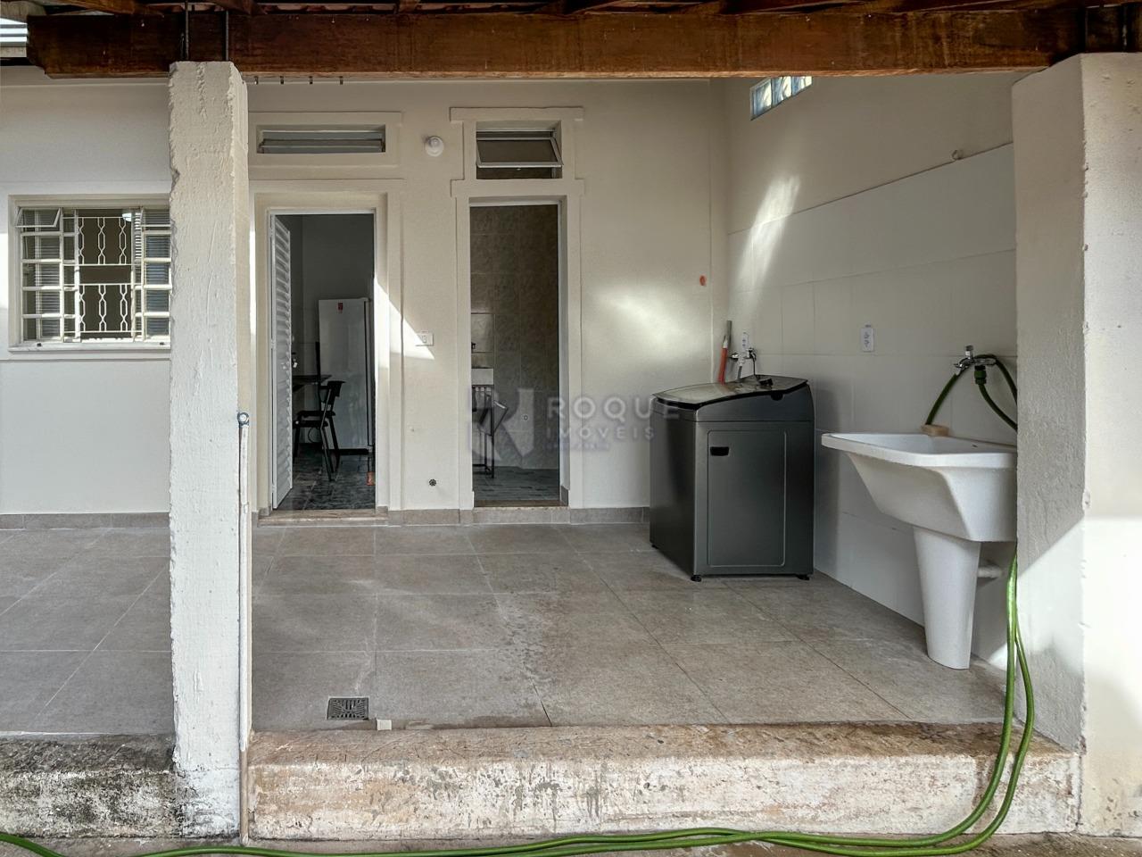 Casa Residencial para aluguel no bairro Jardim Anhanguera: Área de serviço 