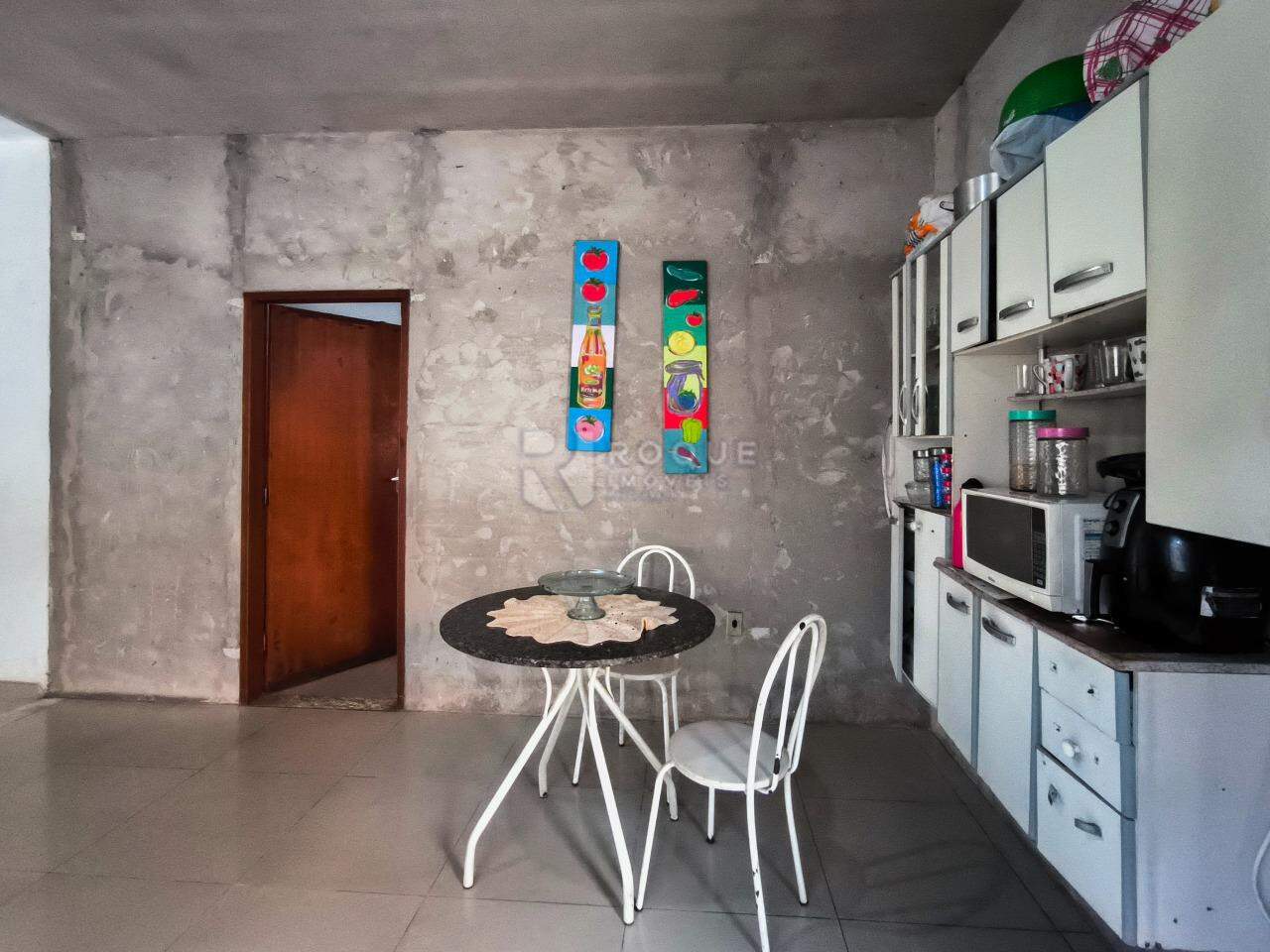 Casa Residencial à venda no bairro Geada: COZINHA