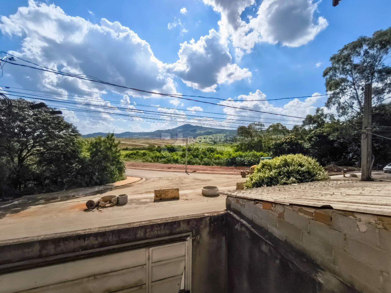 Casa Residencial à venda no bairro Geada: VISTA PARCIAL