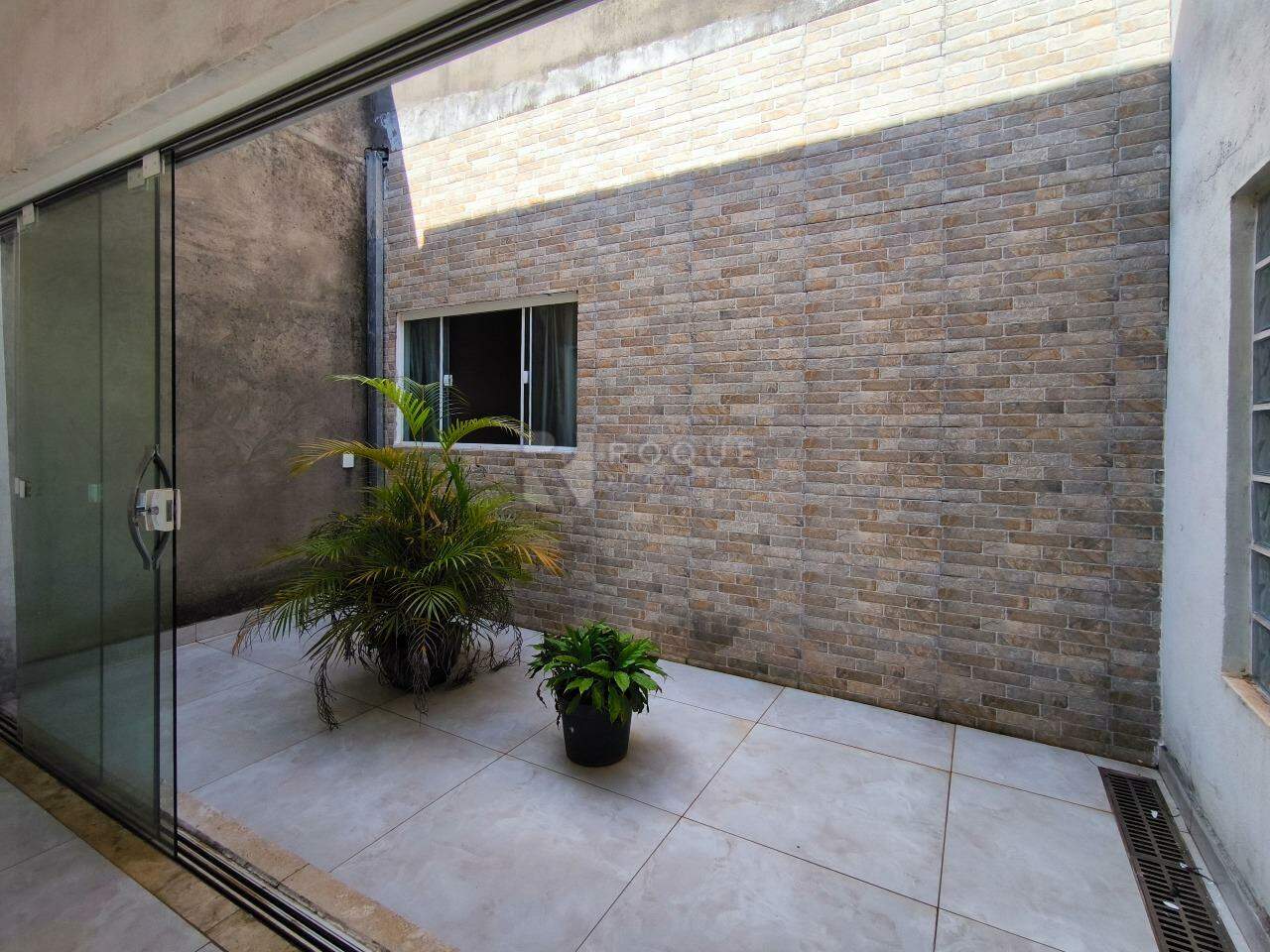 Casa Residencial à venda no bairro Geada: JARDIM DE INVERNO