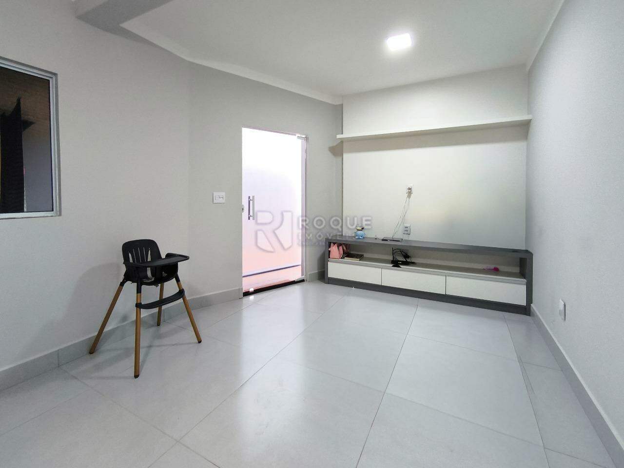 Casa Residencial à venda no bairro Residencial Alvorada: SALA DE ESTAR