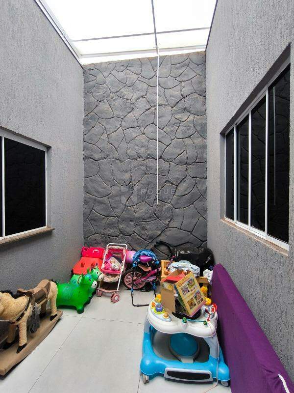 Casa Residencial à venda no bairro Residencial Alvorada: ÁREA DE LUZ