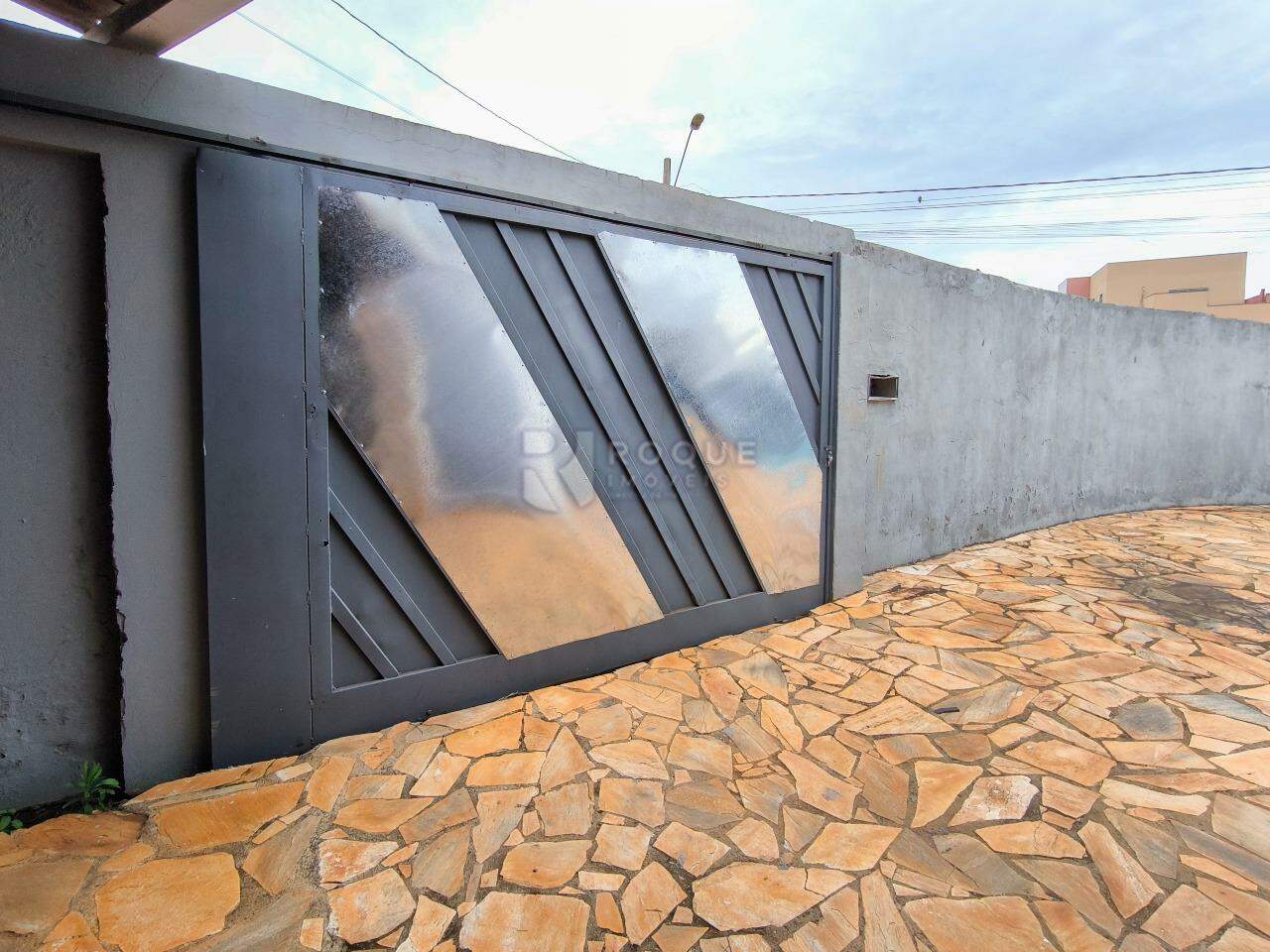 Casa Residencial à venda no bairro Residencial Alvorada: ENTRADA