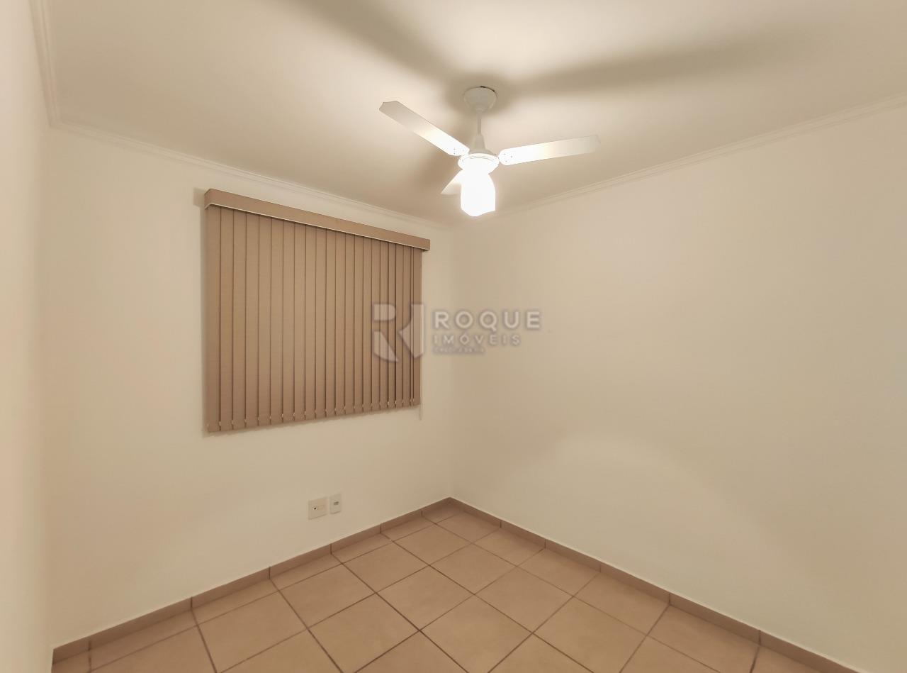 Apartamento à venda no bairro Chácaras Antonieta: Dormitório 1