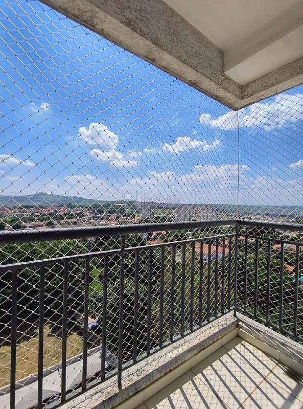 Apartamento para aluguel no bairro Chácaras Antonieta: Sacada