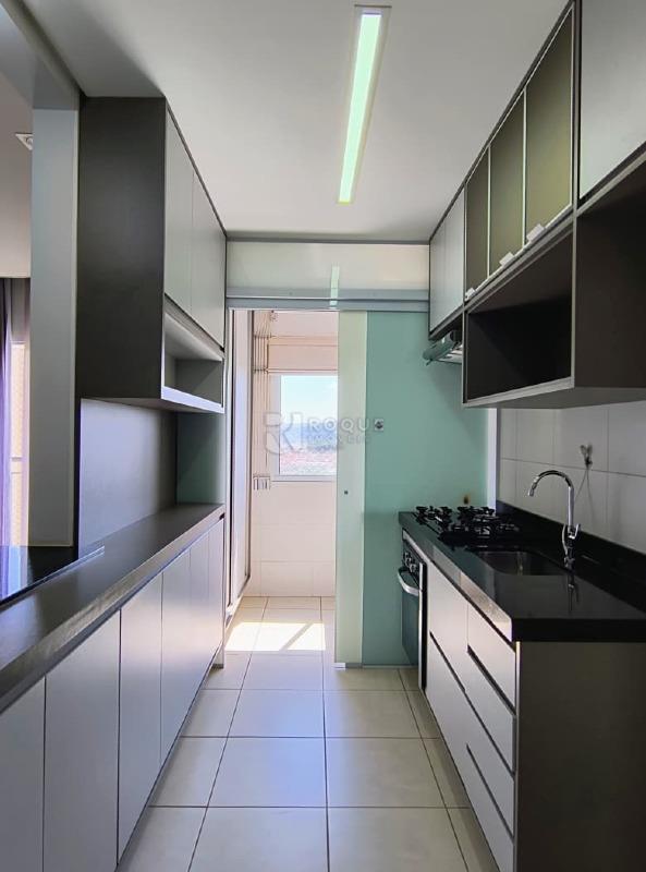 Apartamento para aluguel no bairro Chácaras Antonieta: Cozinha 