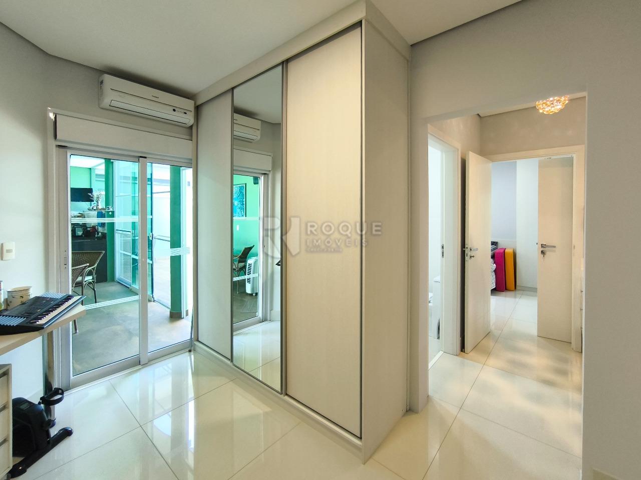 Casa em condomínio à venda no bairro Residencial Margarida de Holstein: DEMI SUÍTE 1