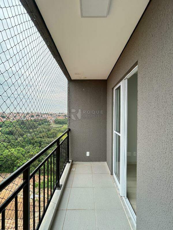 Apartamento para aluguel no bairro Jardim Esteves: Sacada