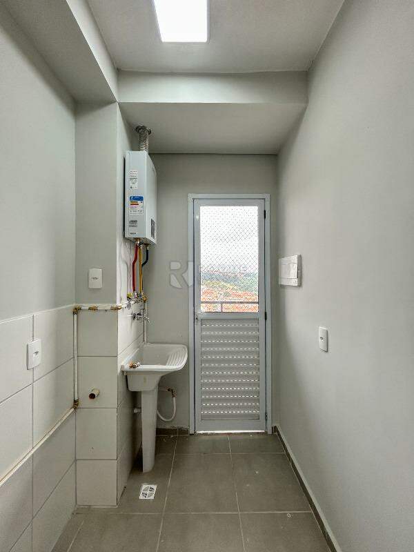 Apartamento para aluguel no bairro Jardim Esteves: Área de serviço 