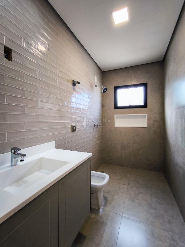 Casa em condomínio à venda no bairro Village Limeira: WC SUÍTE