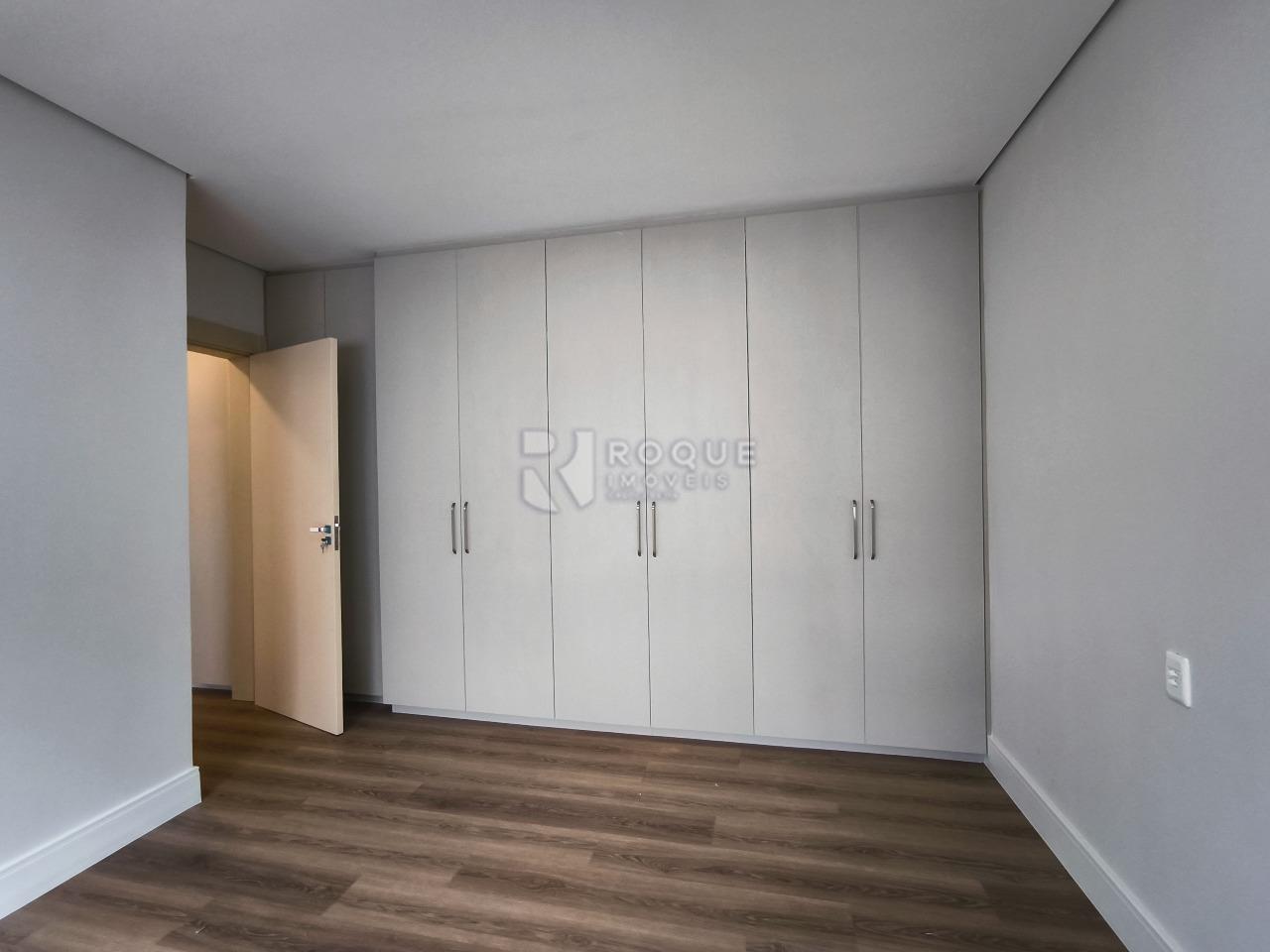 Casa em condomínio à venda no bairro Village Limeira: CLOSET SUÍTE