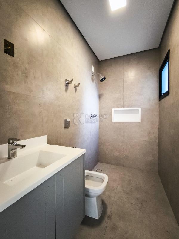 Casa em condomínio à venda no bairro Village Limeira: BANHEIRO SOCIAL EXTERNO