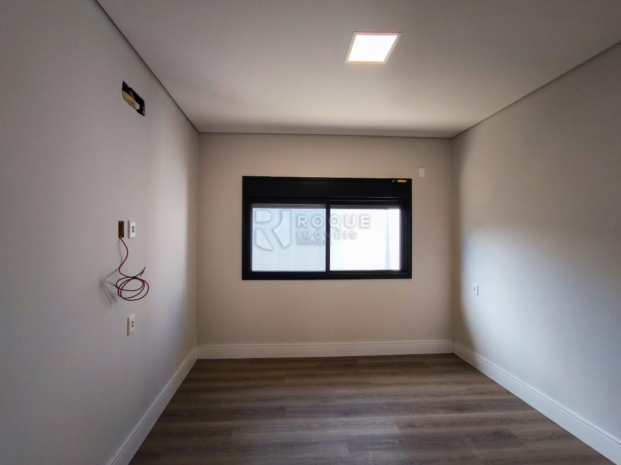 Casa em condomínio à venda no bairro Village Limeira: SUÍTE