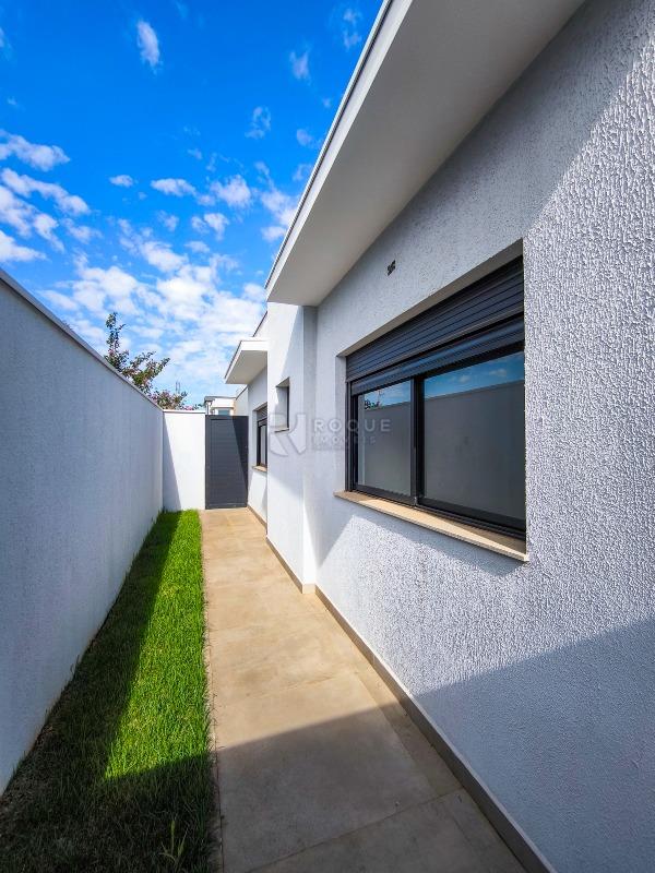 Casa em condomínio à venda no bairro Village Limeira: LATERAL EXTERNA