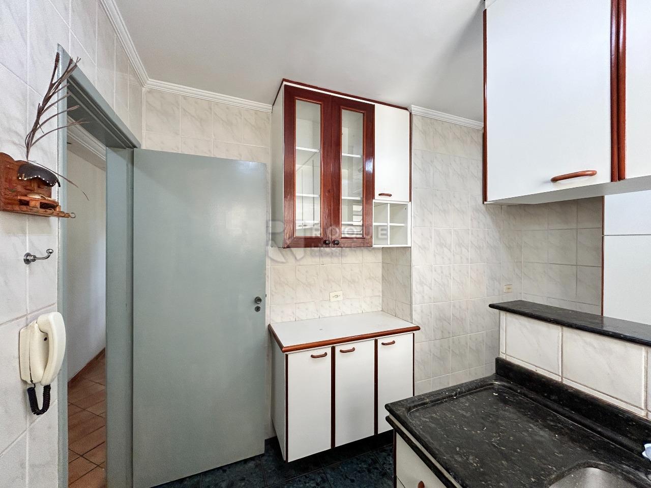 Apartamento para aluguel no bairro Jardim Ipiranga: Cozinha 