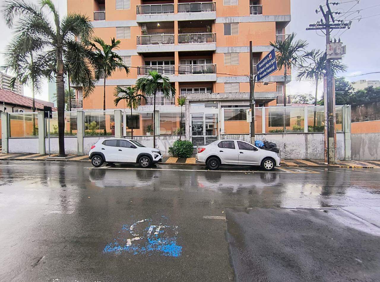 Apartamento à venda no bairro Centro: Fachada