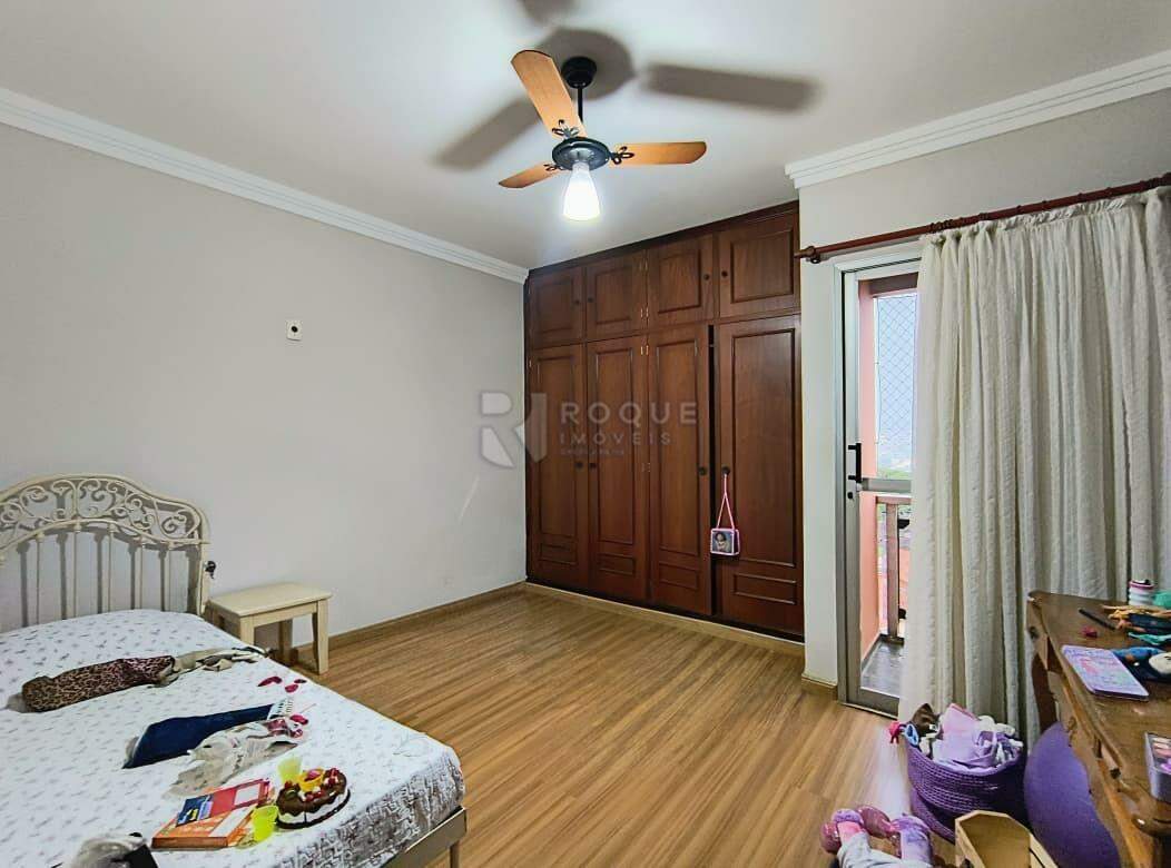 Apartamento à venda no bairro Centro: Dormitório 01
