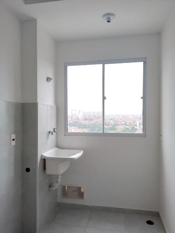 Apartamento para aluguel no bairro Parque Hippolyto: Lavanderia