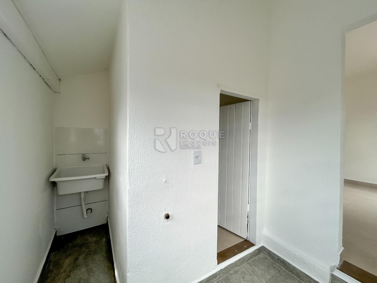 Casa Residencial para aluguel no bairro Vila Claudia: Área de serviço 