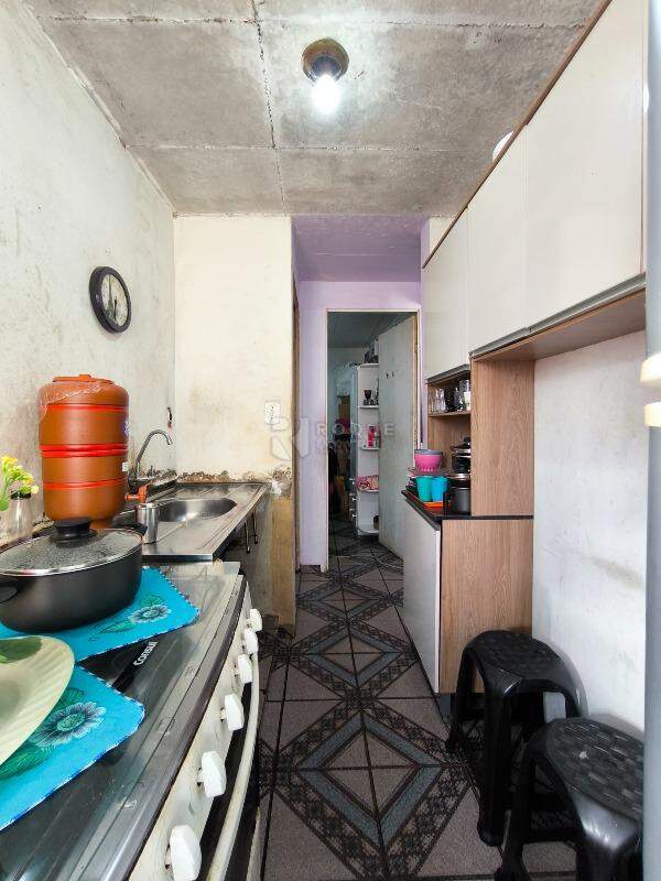 Apartamento à venda no bairro Jardim Olga Veroni: COZINHA