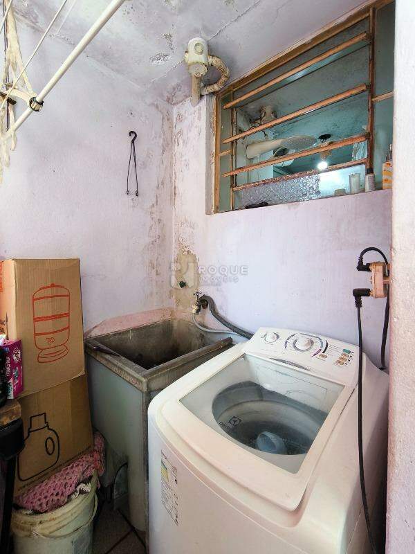 Apartamento à venda no bairro Jardim Olga Veroni: LAVANDERIA