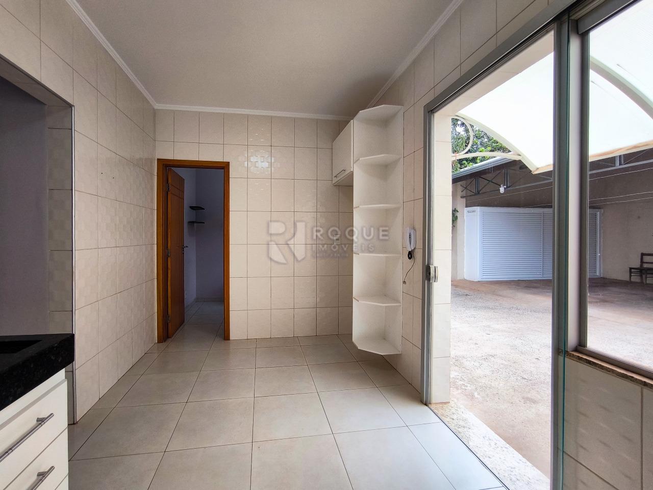 Casa Residencial para aluguel no bairro Jardim Morro Branco: COZINHA