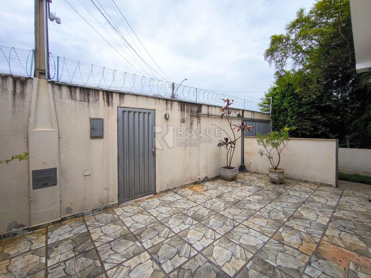 Casa Residencial para aluguel no bairro Jardim Morro Branco: ENTRADA