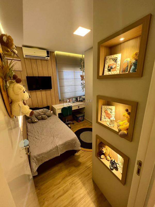 Apartamento à venda no bairro Vila Santa Rosália: DORMITÓRIO