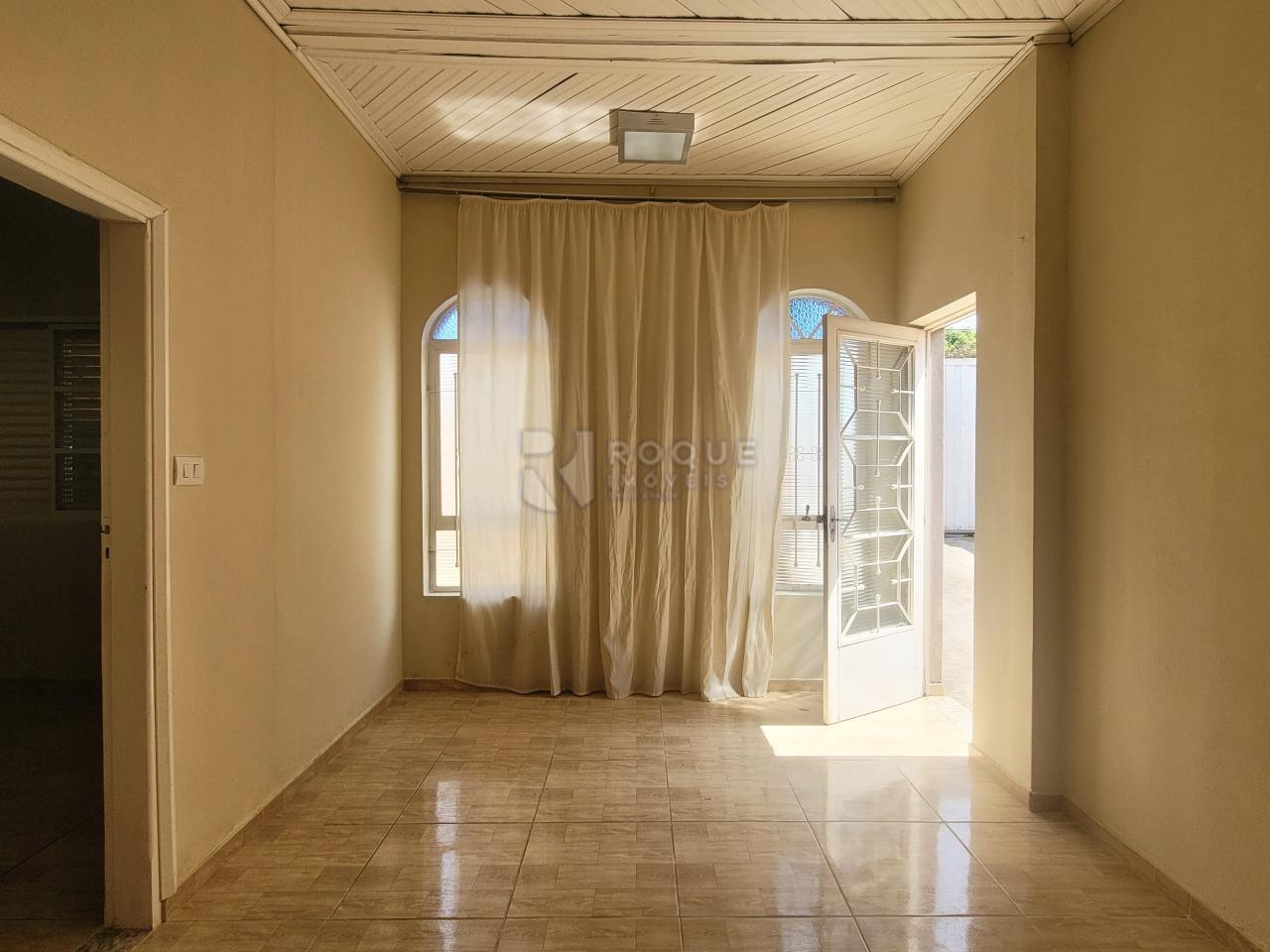 Casa Residencial à venda no bairro Vila Queiroz: Sala