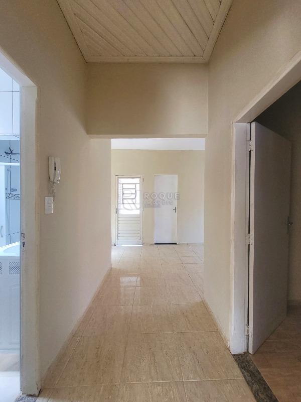 Casa Residencial à venda no bairro Vila Queiroz: Hall