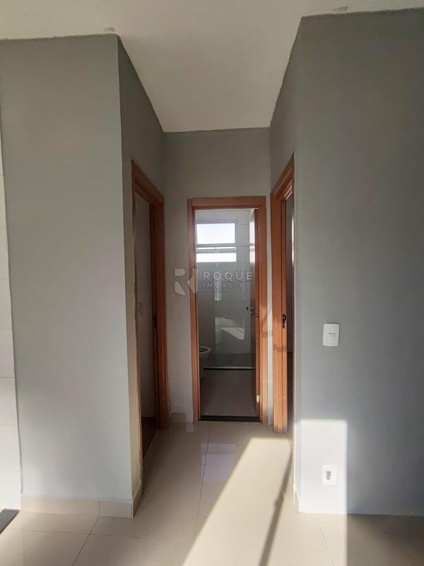 Apartamento à venda no bairro Campo Verde 1: Hall