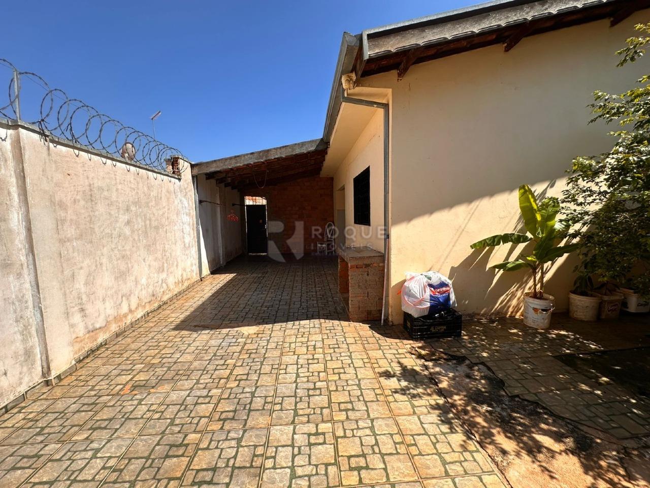 Casa Residencial à venda no bairro Geada: GARAGEM 