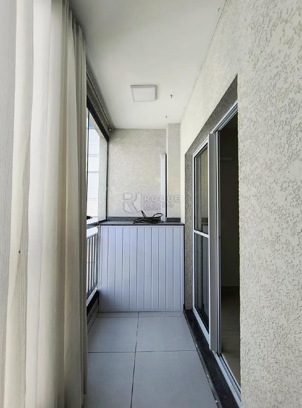 Apartamento para aluguel no bairro Chácaras Antonieta: Sacada