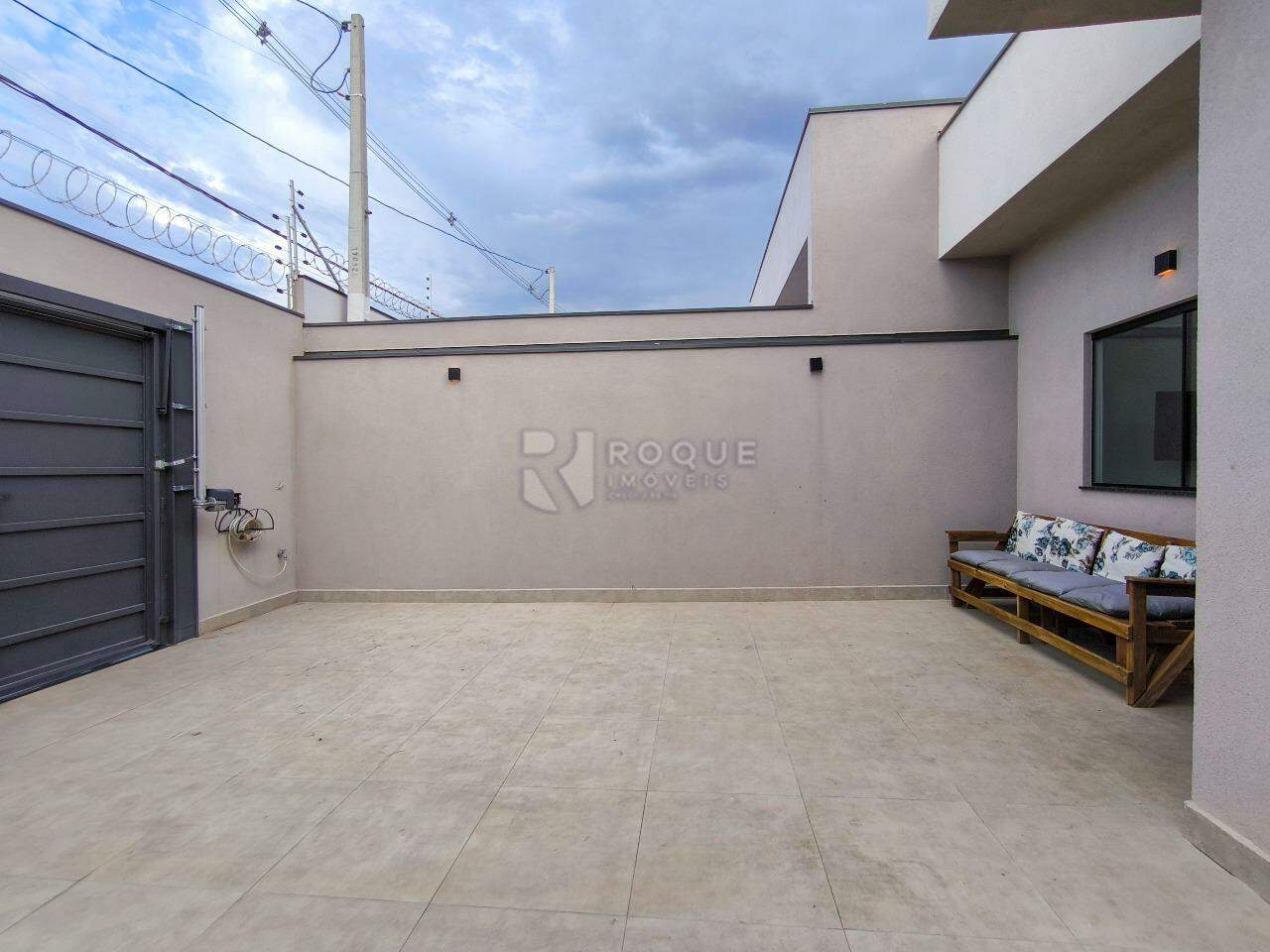 Casa Residencial à venda no bairro Jardim Real Park: GARAGEM