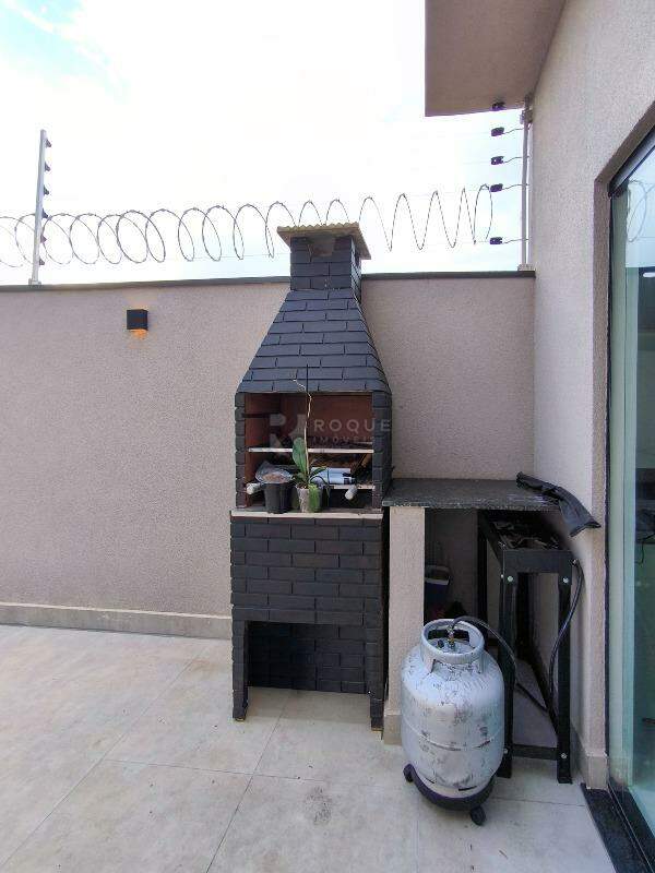 Casa Residencial à venda no bairro Jardim Real Park: CHURRASQUEIRA