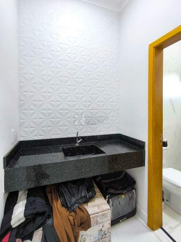 Casa Residencial à venda no bairro Jardim Real Park: LAVABO SUÍTE